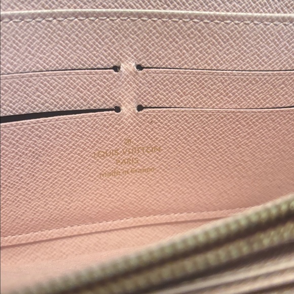 GUC Louis Vuitton Monogram World Tour Zippy Wallet Long - Picture 12 of 13